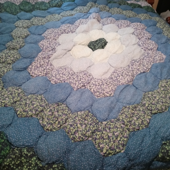 3 Lovely quilts,